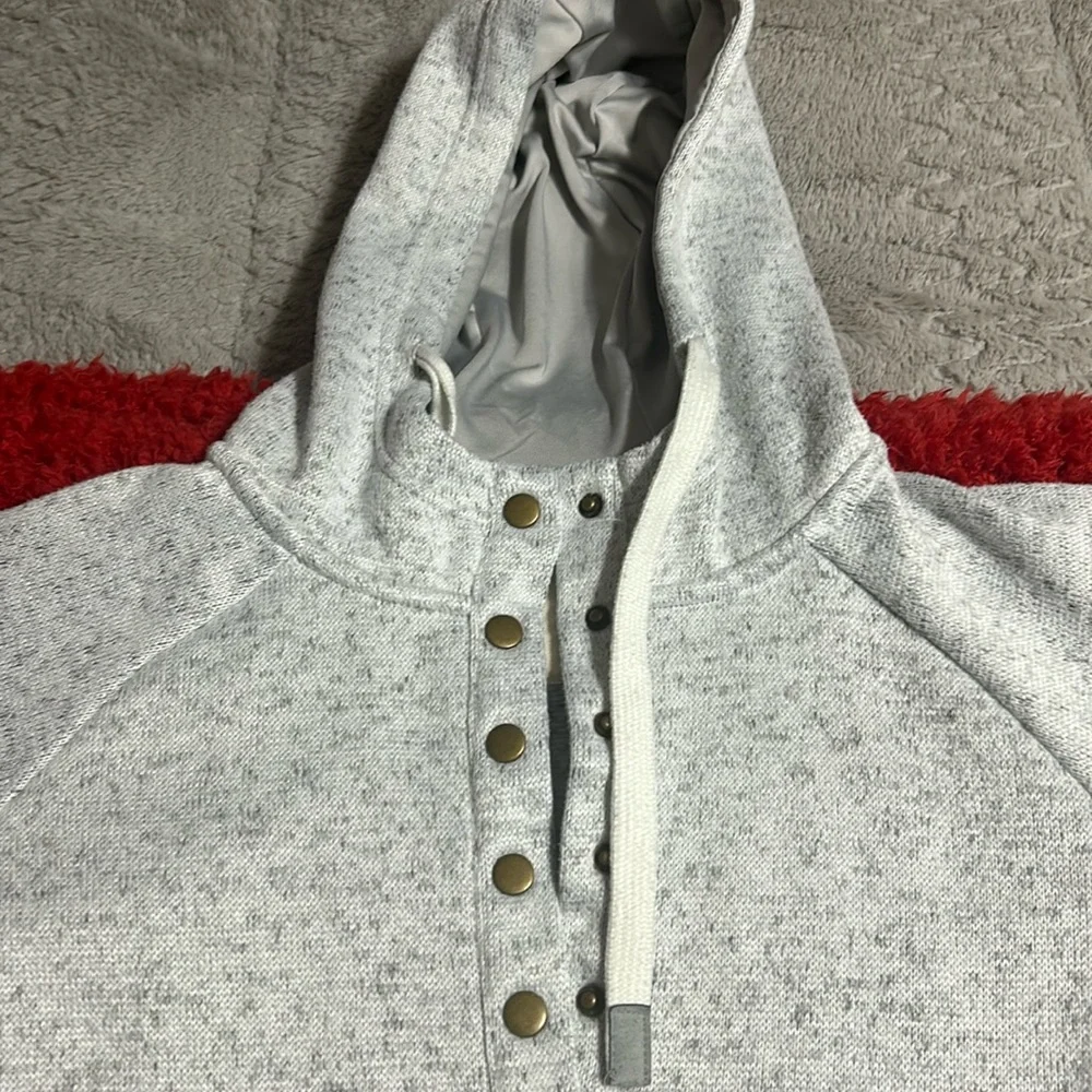 Pullover - Picture 1 of 3